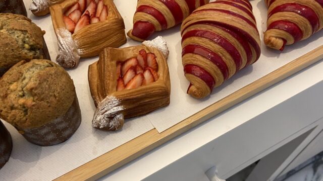 クロワッサン　高級ホテル　マンダリン　モーニング